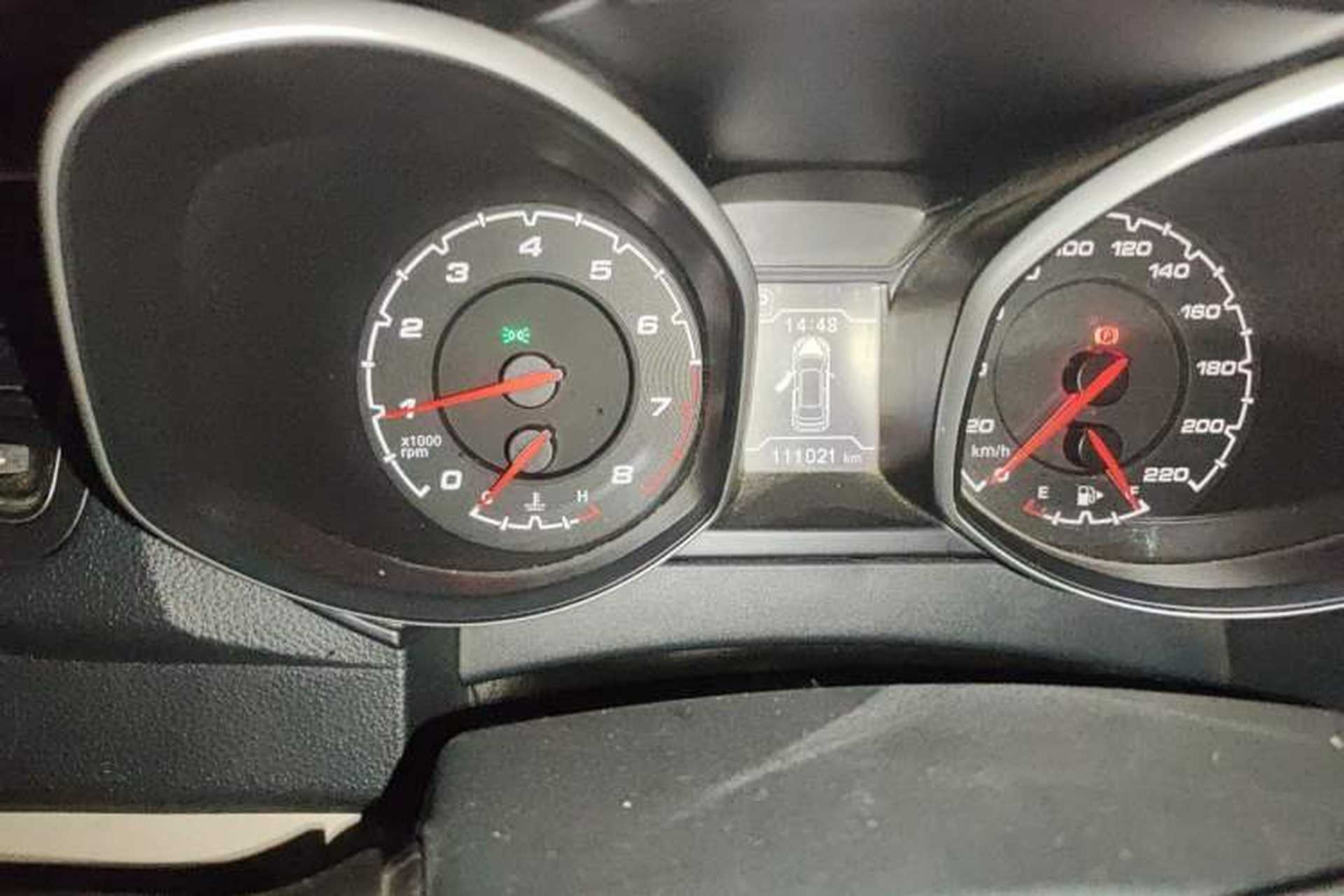Used Chery Tiggo 5 2014 2.0L CVT Joyful Edition Odometer Close Up