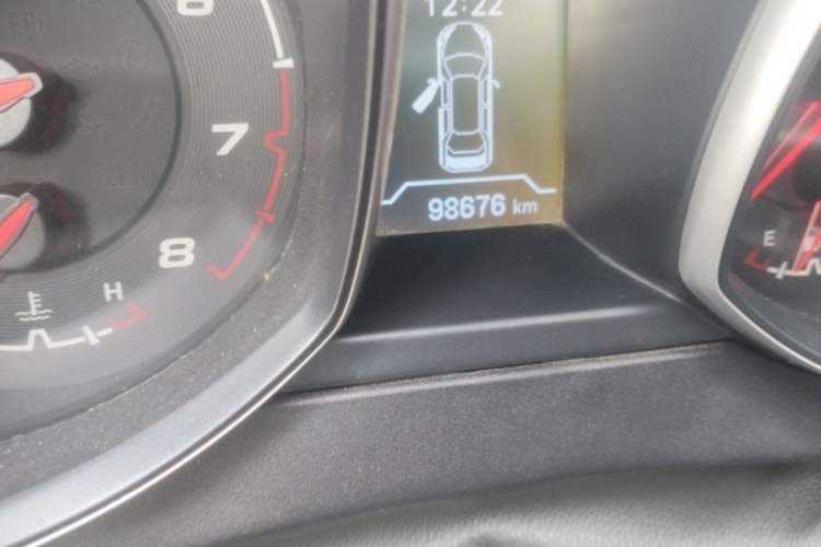 Used Chery Tiggo 5 2014 2.0L CVT Joyful Edition Odometer Close Up