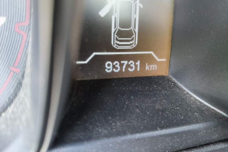 Used Chery Tiggo 5 2014 2.0L CVT Joyful Edition Odometer Close Up