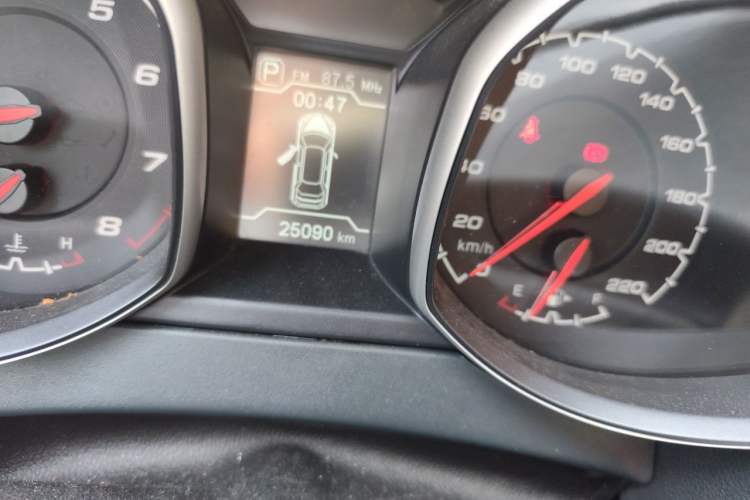 Used Chery Tiggo 5 2014 2.0L CVT Joyful Edition Odometer Close Up