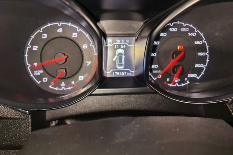 Used Chery Tiggo 5 2014 2.0L CVT Family Deluxe Edition Odometer Close Up