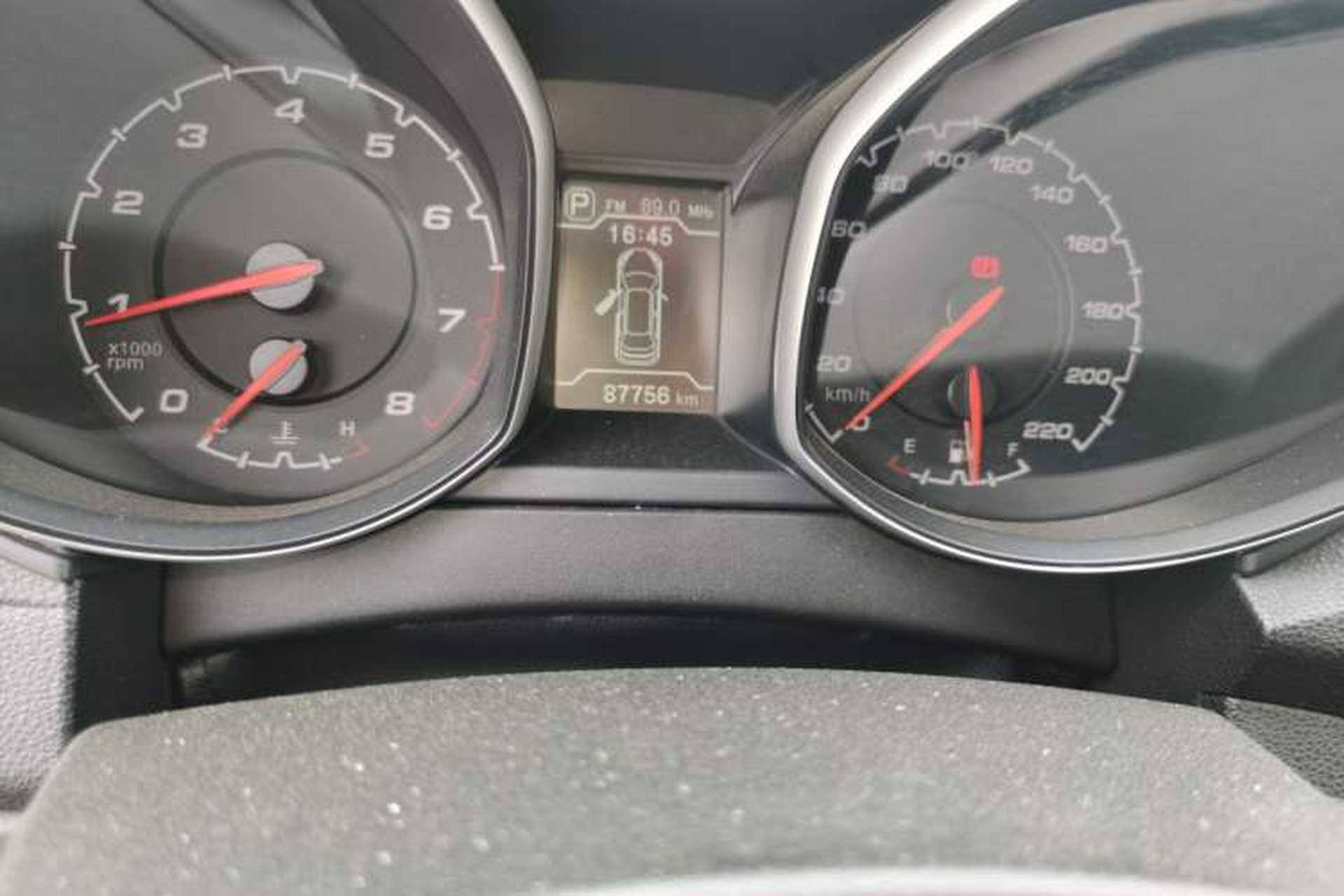 Used Chery Tiggo 5 2014 2.0L CVT Joyful Edition Odometer Close Up