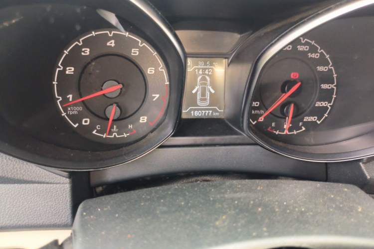Used Chery Tiggo 5 2014 2.0L CVT Family Deluxe Edition Odometer Close Up