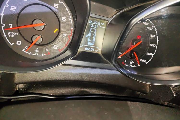 Used Chery Tiggo 5 2014 2.0L Manual - Family Deluxe Edition Odometer Close Up