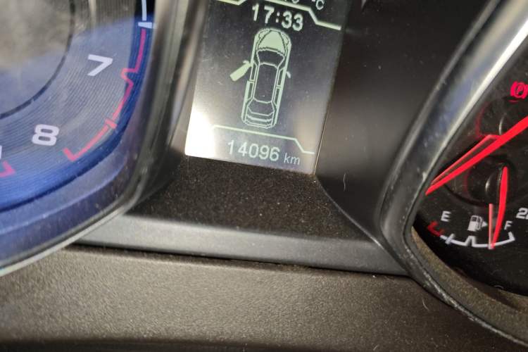 Used Chery Tiggo 5 2014 2.0L Manual - Family Deluxe Edition Odometer Close Up