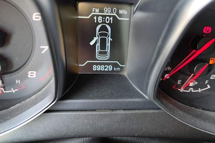 Used Chery Tiggo 5 2014 2.0L Manual - Family Deluxe Edition Odometer Close Up