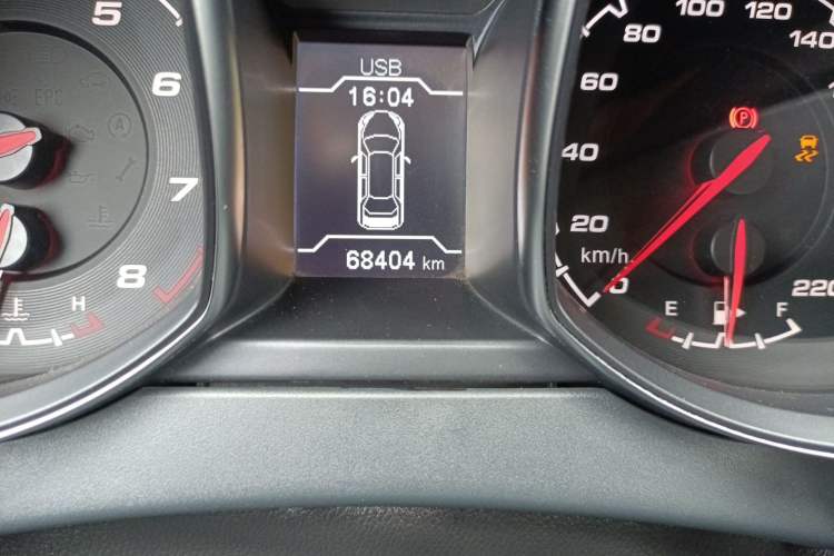 Used Chery Tiggo 5 2014 2.0L Manual - Family Deluxe Edition Odometer Close Up