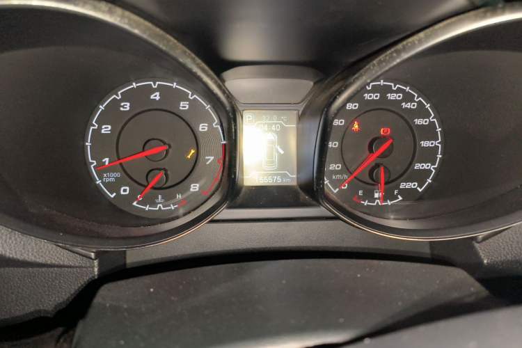 Used Chery Tiggo 5 2014 2.0L CVT Family Deluxe Edition Odometer Close Up