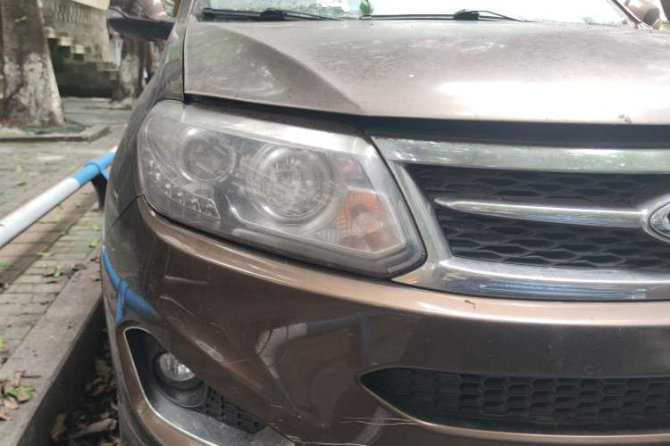 Used Chery Tiggo 5 2014 2.0L CVT Family Deluxe Edition Right Front Headlight