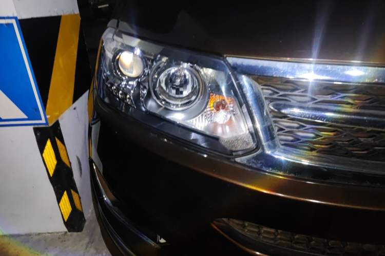 Used Chery Tiggo 5 2014 2.0L Manual - Family Deluxe Edition Right Front Headlight