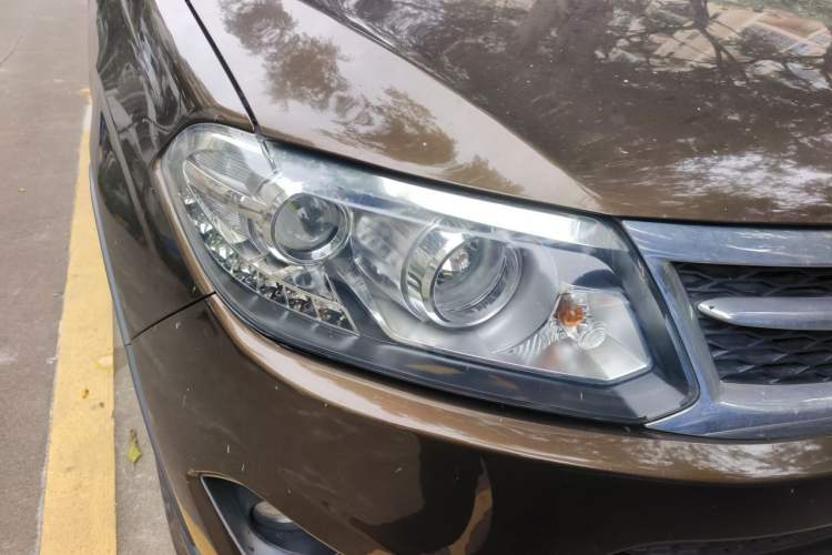 Used Chery Tiggo 5 2014 2.0L CVT Family Deluxe Edition Right Front Headlight