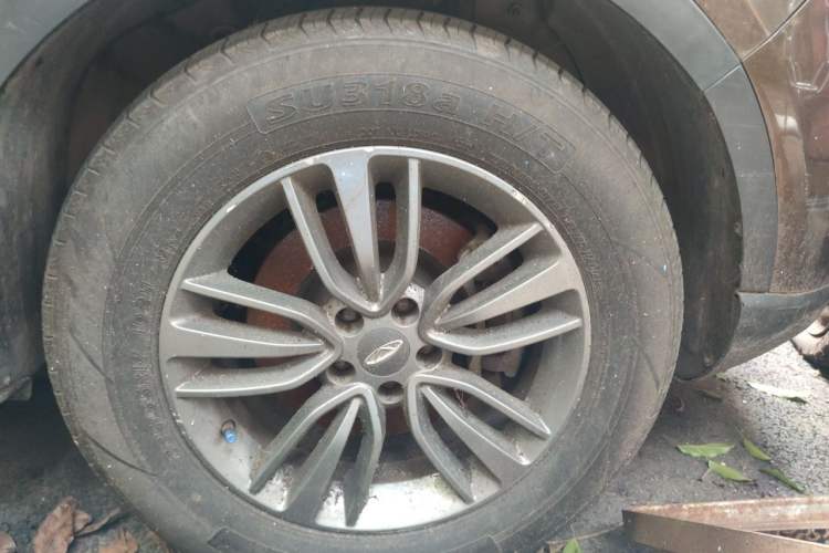 Used Chery Tiggo 5 2014 2.0L CVT Family Deluxe Edition Right Front Wheel Hub