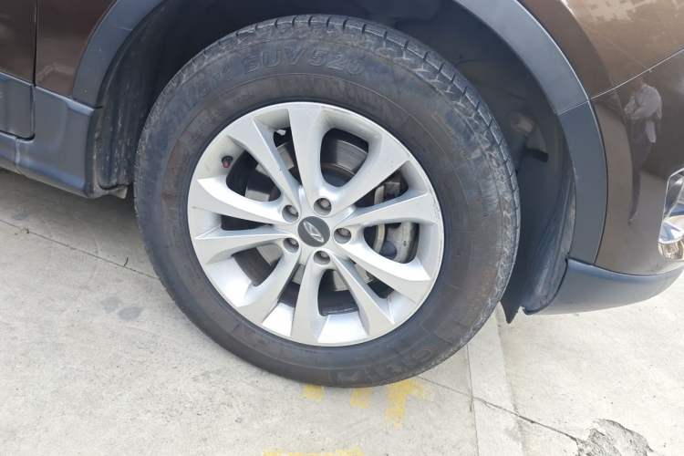 Used Chery Tiggo 5 2014 2.0L CVT Joyful Edition Right Front Wheel Hub