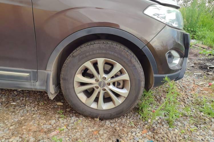 Used Chery Tiggo 5 2014 2.0L CVT Zhiyun Edition Right Front Wheel Hub