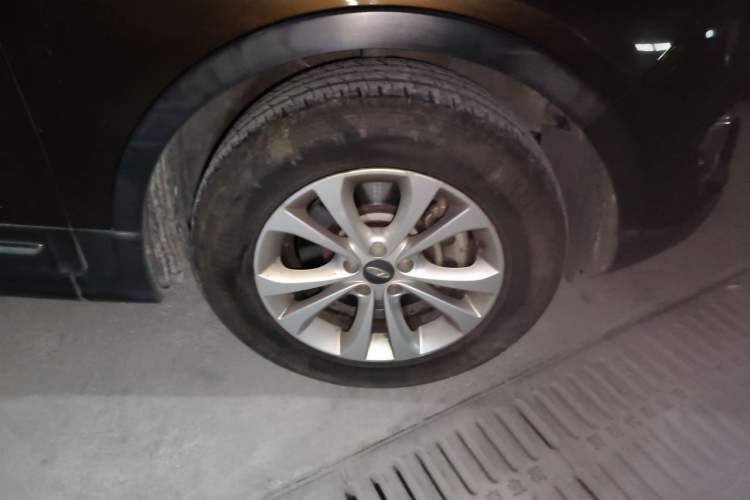 Used Chery Tiggo 5 2014 2.0L CVT Family Deluxe Edition Right Front Wheel Hub