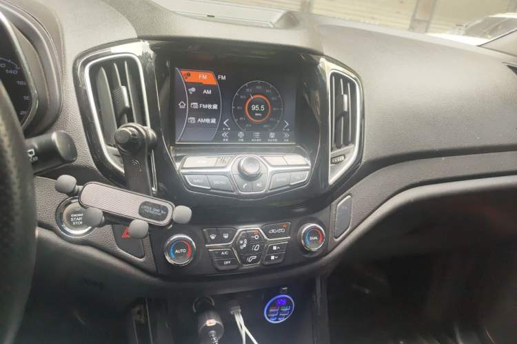 Used Chery Tiggo 5 2014 2.0L CVT Family Deluxe Edition Audio And AC Panel