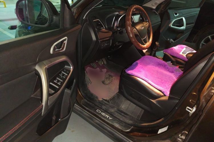 Used Chery Tiggo 5 2014 2.0L Manual - Family Deluxe Edition Driver Seat