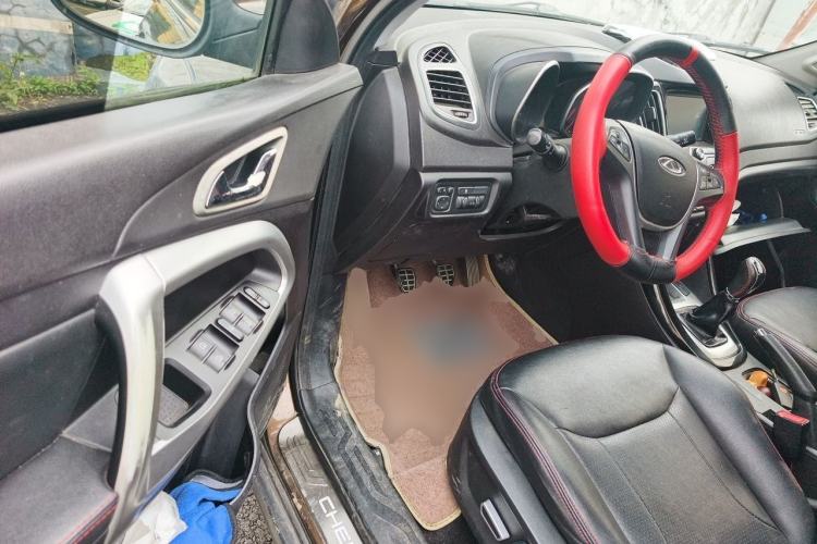 Used Chery Tiggo 5 2014 2.0L Manual - Family Deluxe Edition Driver Seat