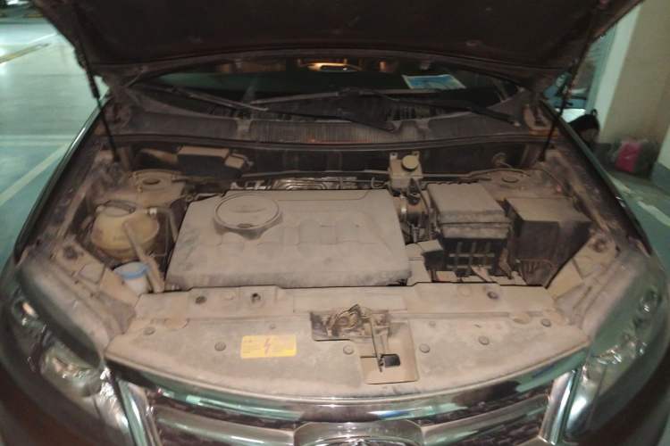 Used Chery Tiggo 5 2014 2.0L Manual - Family Deluxe Edition Engine Bay