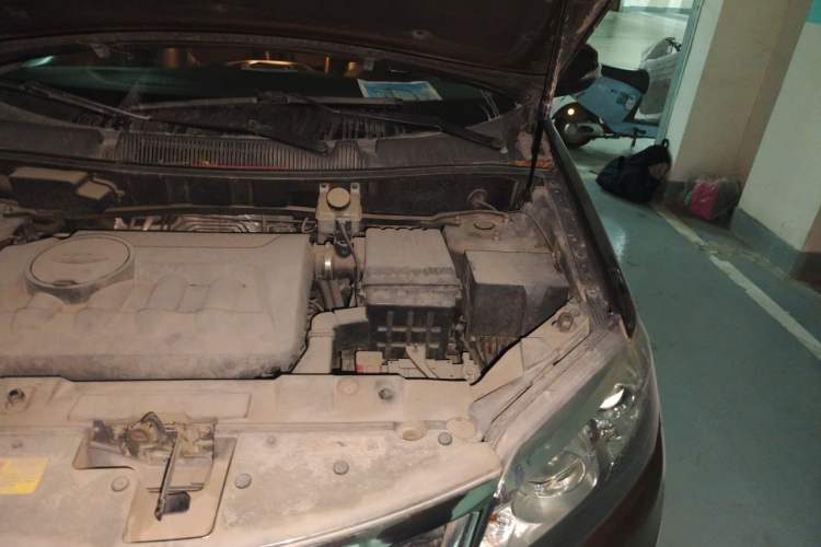 Used Chery Tiggo 5 2014 2.0L Manual - Family Deluxe Edition Engine Bay Left