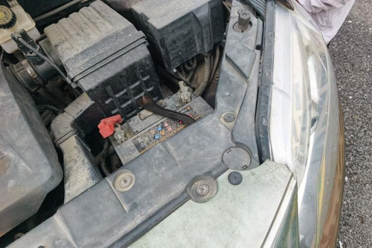 Used Chery Tiggo 5 2014 2.0L Manual - Family Deluxe Edition Engine Bay Left