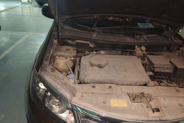 Used Chery Tiggo 5 2014 2.0L Manual - Family Deluxe Edition Engine Bay Right