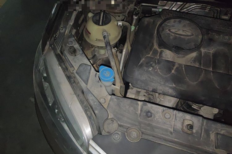 Used Chery Tiggo 5 2014 2.0L CVT Family Deluxe Edition Engine Bay Right