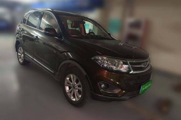 Used Chery Tiggo 5 2014 2.0L Manual - Family Deluxe Edition Front Right 45 Deg