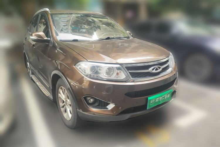 Used Chery Tiggo 5 2014 2.0L CVT Family Deluxe Edition Front Right 45 Deg