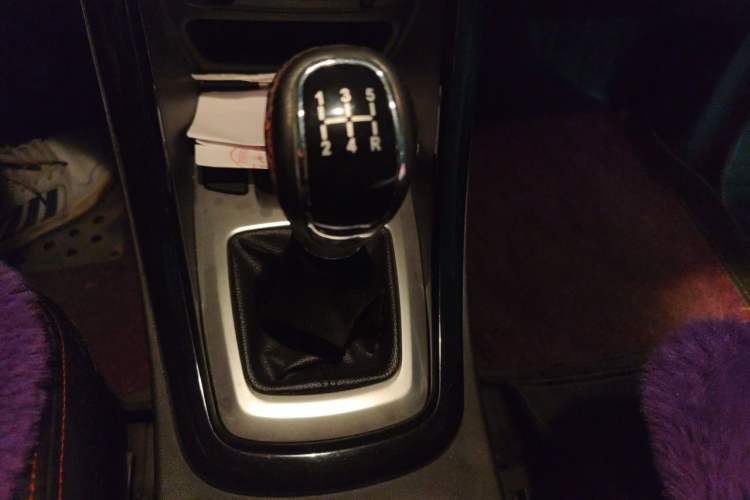 Used Chery Tiggo 5 2014 2.0L Manual - Family Deluxe Edition Gear Lever
