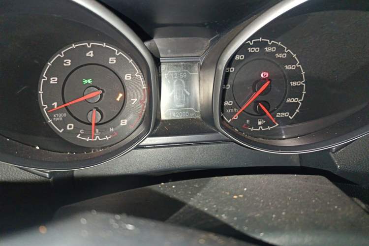 Used Chery Tiggo 5 2014 2.0L CVT Joyful Edition Odometer Close Up