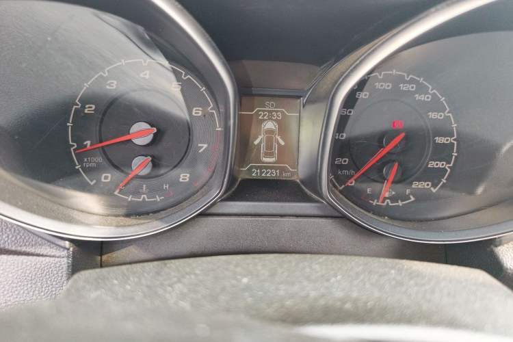 Used Chery Tiggo 5 2014 2.0L Manual - Family Deluxe Edition Odometer Close Up