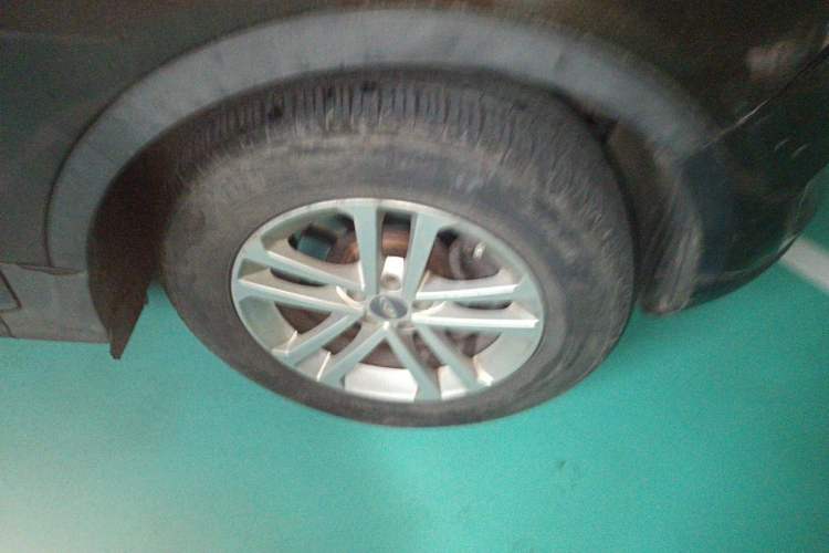 Used Chery Tiggo 5 2014 2.0L CVT Joyful Edition Right Front Wheel Hub