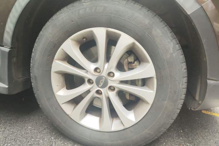 Used Chery Tiggo 5 2014 2.0L CVT Family Deluxe Edition Right Front Wheel Hub