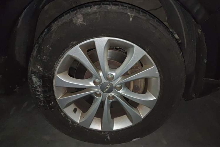 Used Chery Tiggo 5 2014 2.0L CVT Family Deluxe Edition Right Front Wheel Hub