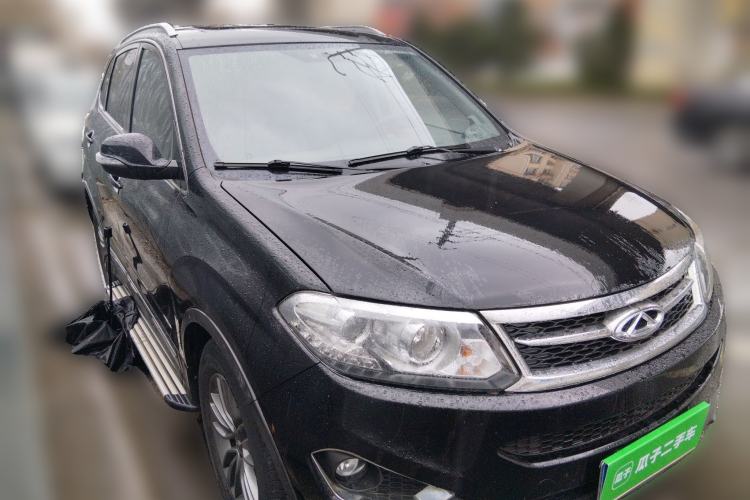 Used Chery Tiggo 5 2014 2.0L CVT Family Deluxe Edition Front Right 45 Deg