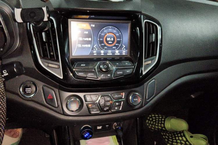 Used Chery Tiggo 5 2014 2.0L CVT Family Deluxe Edition Audio And AC Panel