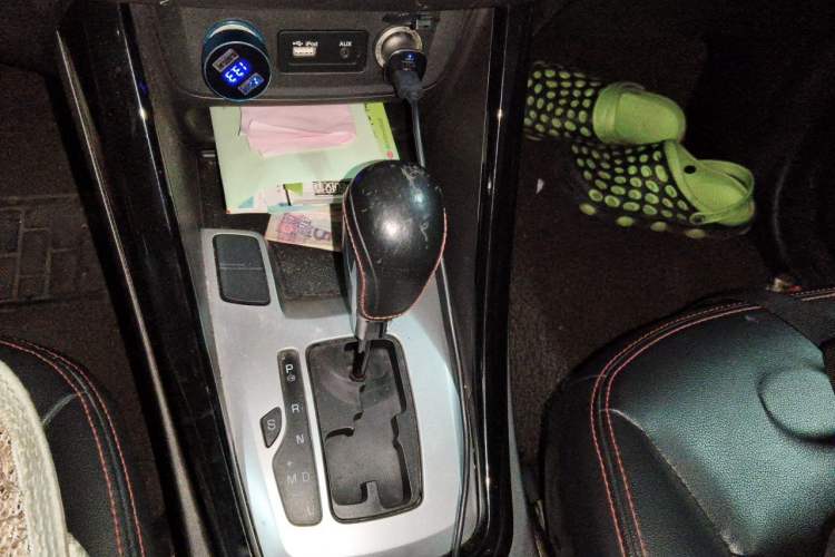Used Chery Tiggo 5 2014 2.0L CVT Family Deluxe Edition Gear Lever