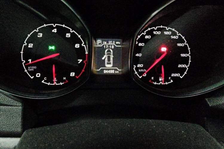 Used Chery Tiggo 5 2014 2.0L CVT Family Deluxe Edition Odometer Close Up