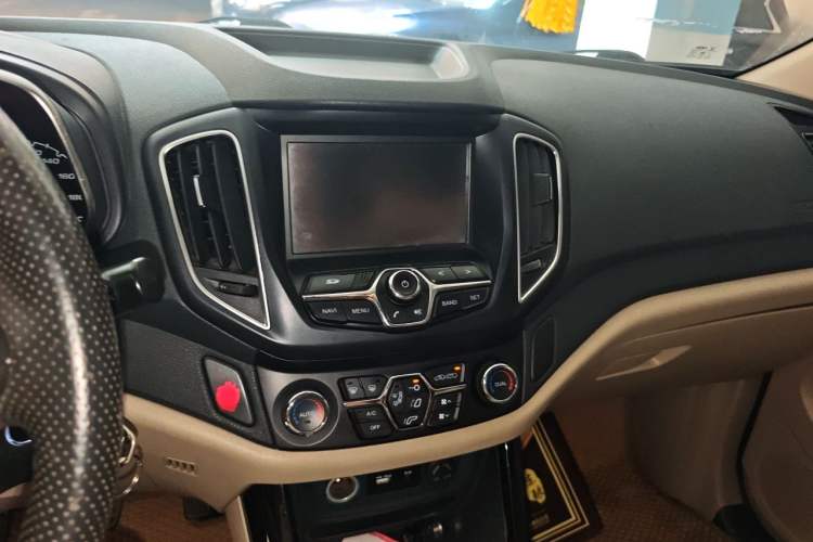 Used Chery Tiggo 5 2014 2.0L Manual - Family Deluxe Edition Audio And AC Panel
