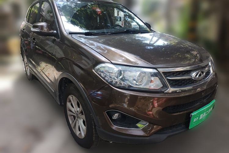 Used Chery Tiggo 5 2014 2.0L Manual - Family Deluxe Edition Front Right 45 Deg