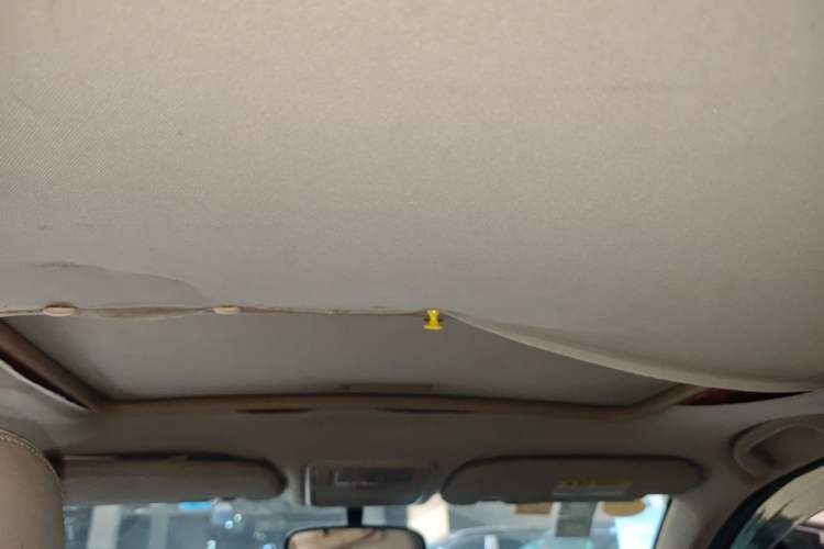 Used Chery Tiggo 5 2014 2.0L Manual - Family Deluxe Edition Headliner
