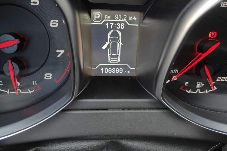 Used Chery Tiggo 5 2014 2.0L CVT Family Deluxe Edition Odometer Close Up