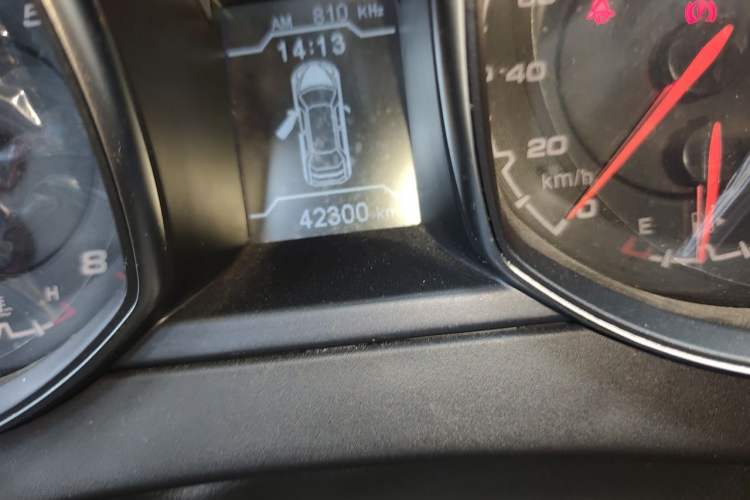 Used Chery Tiggo 5 2014 2.0L Manual - Family Deluxe Edition Odometer Close Up