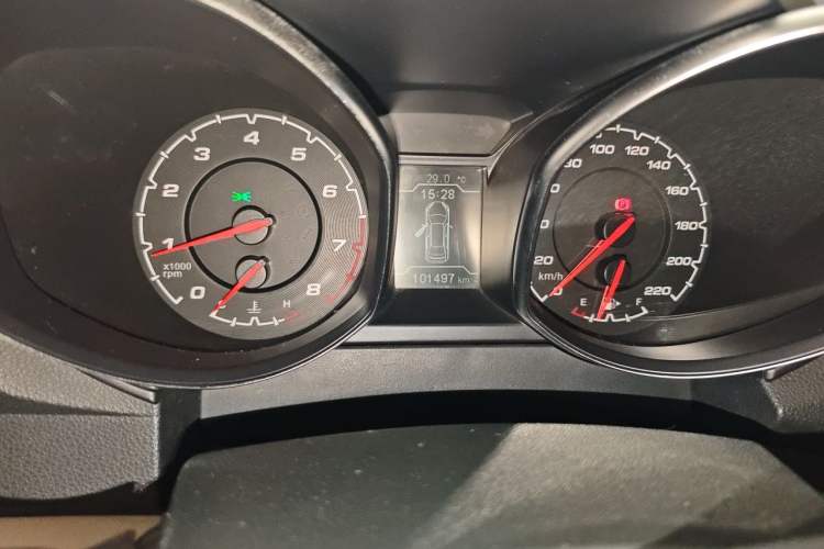 Used Chery Tiggo 5 2014 2.0L Manual - Family Deluxe Edition Odometer Close Up