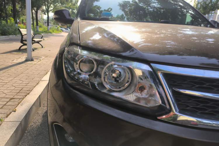 Used Chery Tiggo 5 2014 2.0L CVT Joyful Edition Right Front Headlight
