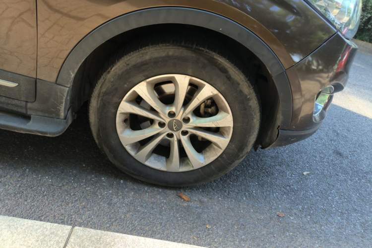 Used Chery Tiggo 5 2014 2.0L CVT Joyful Edition Right Front Wheel Hub