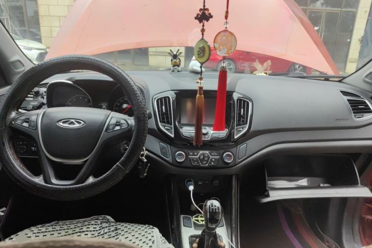 Used Chery Tiggo 5 2014 2.0L Manual Jia Yue Edition Center Console