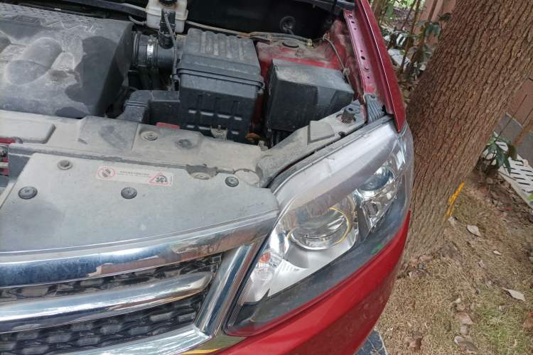 Used Chery Tiggo 5 2014 2.0L CVT Family Deluxe Edition Engine Bay Left