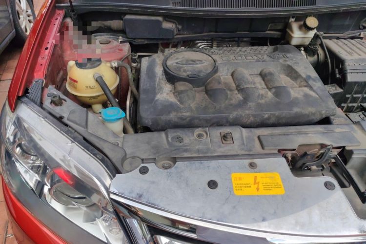 Used Chery Tiggo 5 2014 2.0L CVT Family Deluxe Edition Engine Bay Right